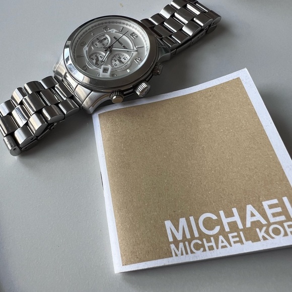Michael Kors Watch - Picture 1 of 10